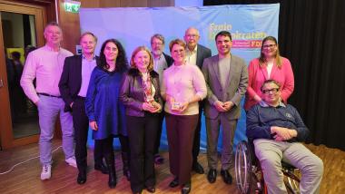 Gruppenfoto v.l.n.r.: Axel Schmidt, Dr. Thomas Klaue, Stephanie Schuler, Anette Westarp, Casimir Katz, Monika Bock, Dr. Harald Eggers, Daniel Hussein, Sylvia Kegler, Wolfgang Mathis